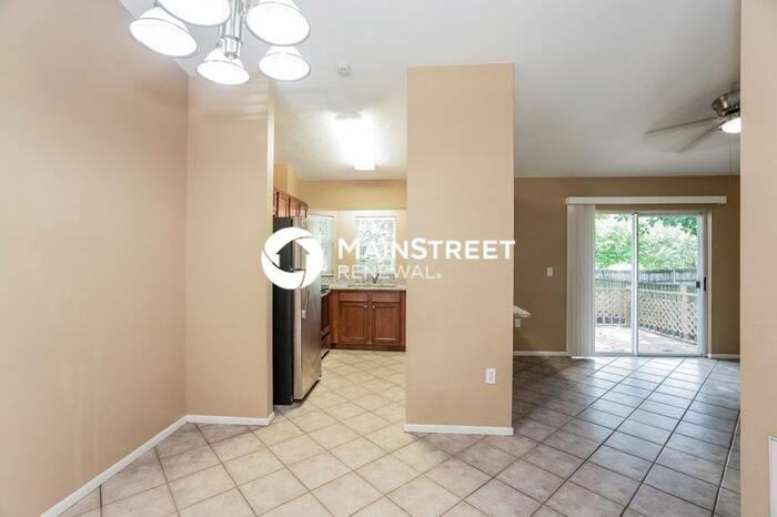 701 Leffingwell Ave - Photo 5 of 15