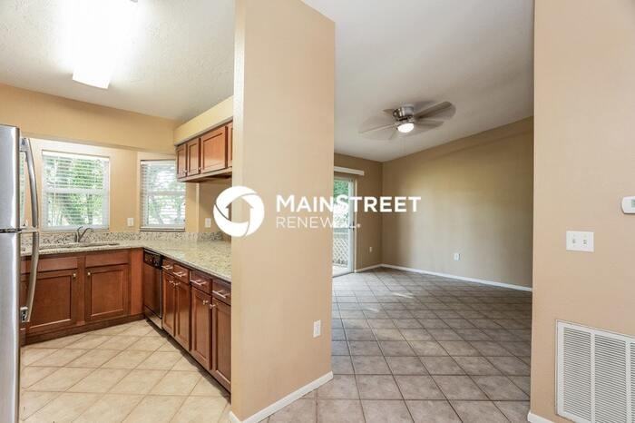 701 Leffingwell Ave - Photo 7 of 15