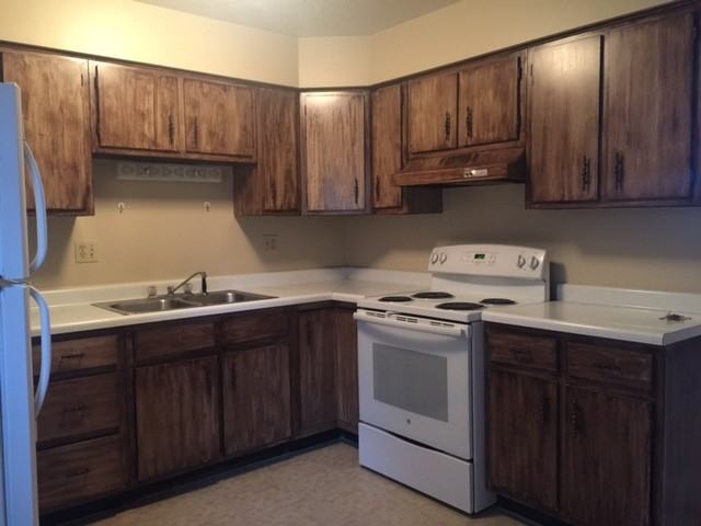400 Tracy Ln #11 - Photo 3 of 6