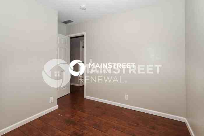 6191 Jeffrey Dr - Photo 7 of 16