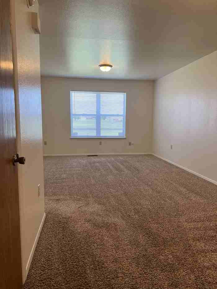 234 Wilder Ct - Photo 3 of 7