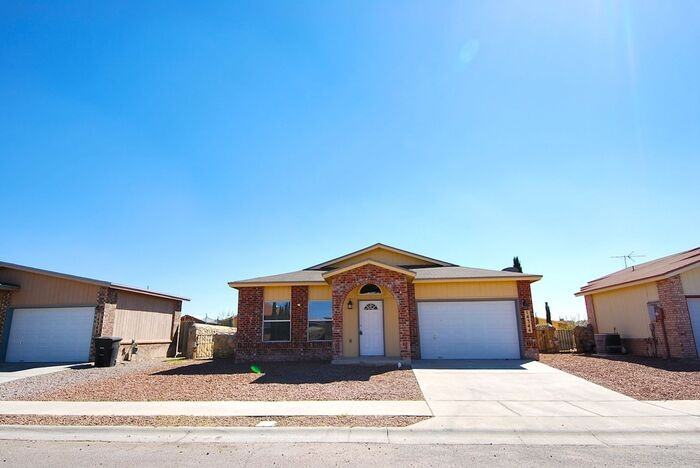 14344 Venecia Dr - Photo 2 of 19