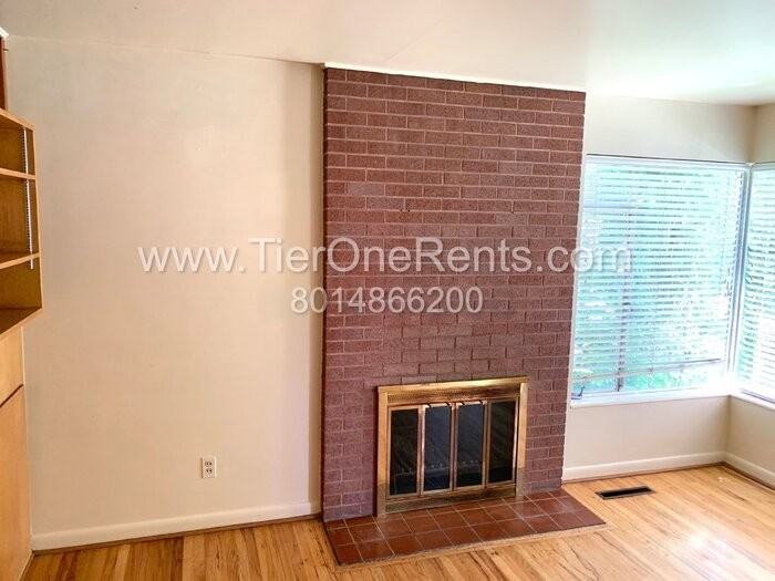 165 E Wilson Ave - Photo 4 of 16