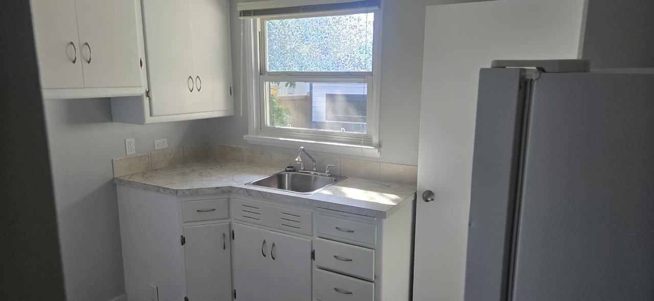9538 86 St Nw - Photo 7 of 11