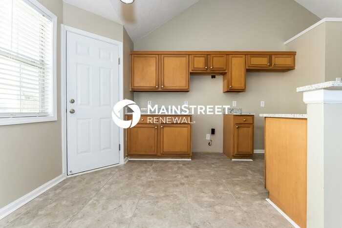 3675 Sapphire Ct - Photo 5 of 16