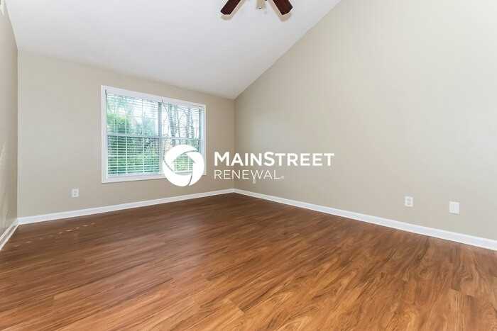 3675 Sapphire Ct - Photo 7 of 16