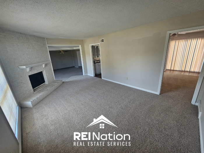 5739 Tulip Tree Dr - Photo 4 of 16