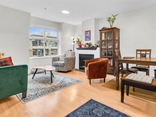 3349 Dunbar St - Photo 2 of 24