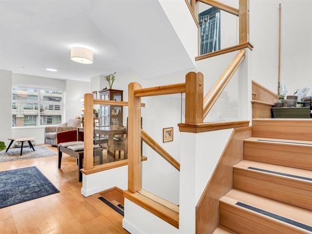 3349 Dunbar St - Photo 4 of 24