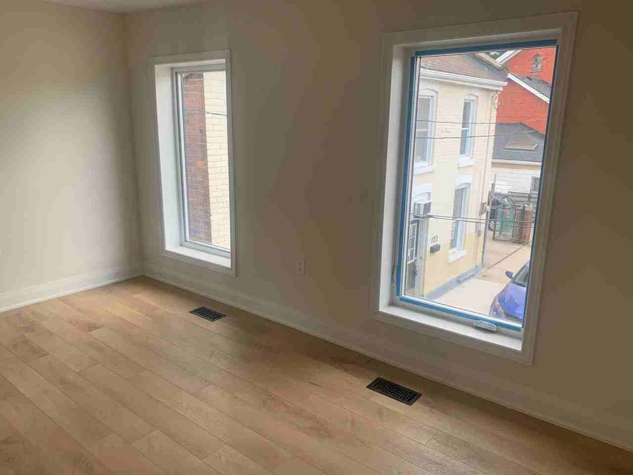 126 Evans St - Photo 7 of 13