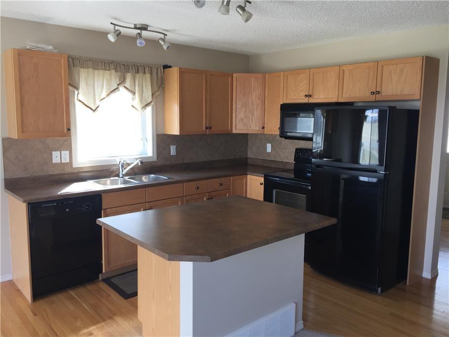 6004 1a Ave Sw - Photo 4 of 23