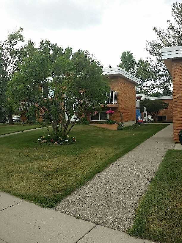 4415 Namaka Cres Nw - Photo 2 of 19