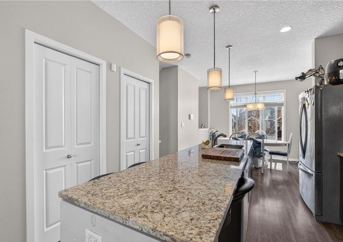 320 Secord Blvd Nw - Photo 4 of 21