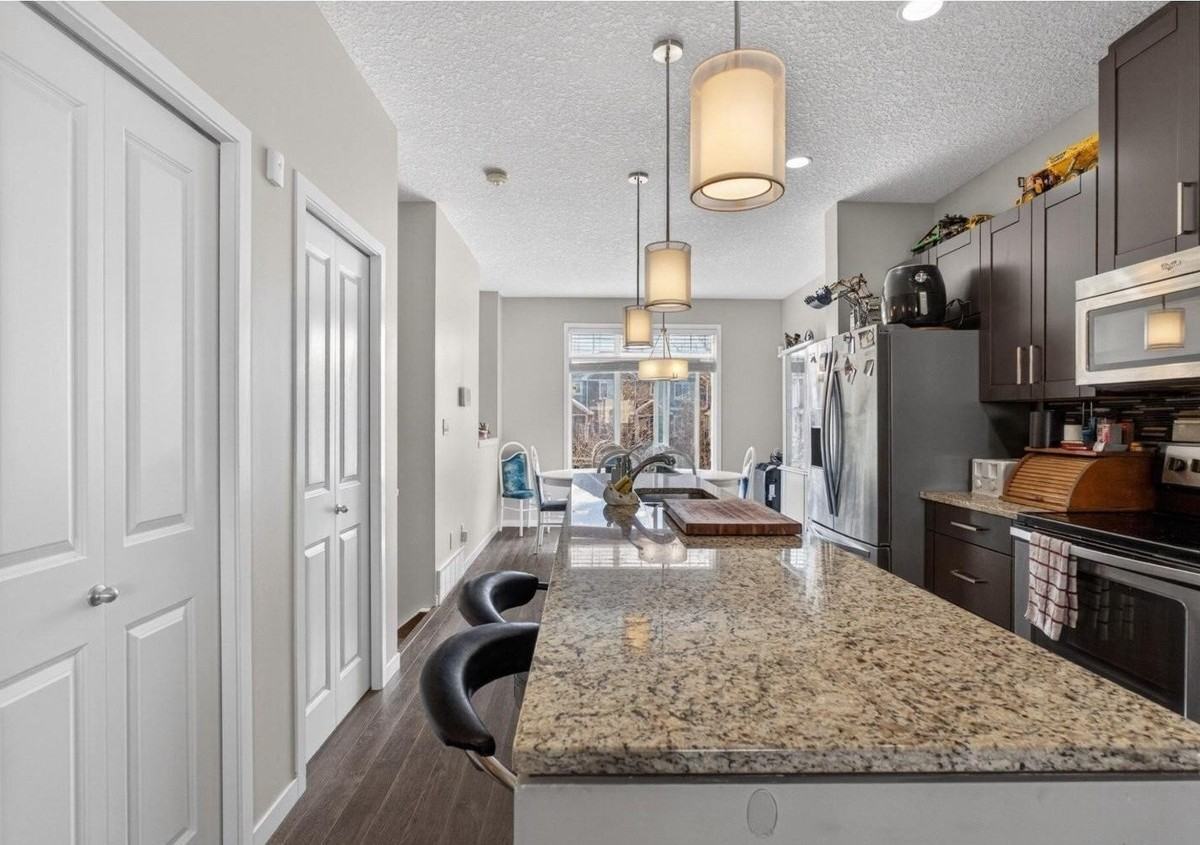 320 Secord Blvd Nw - Photo 5 of 21