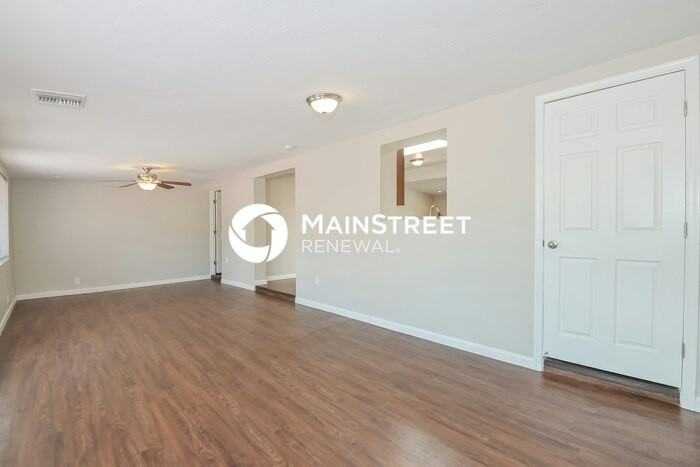 1725 S Rosemont Ave - Photo 7 of 14
