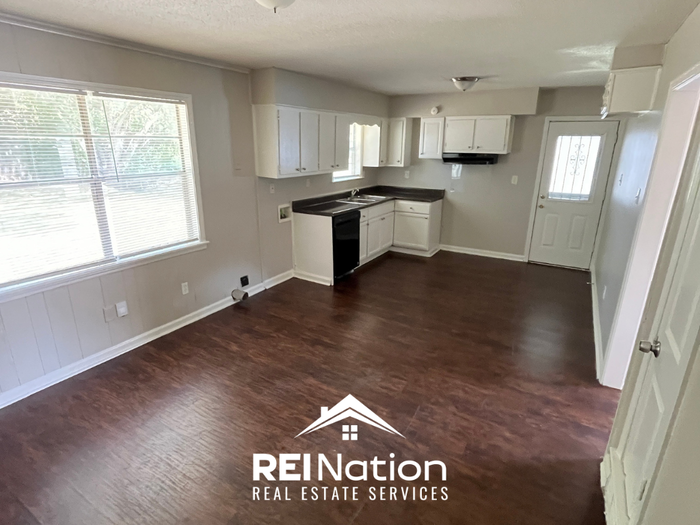4870 Applestone St - Photo 5 of 13