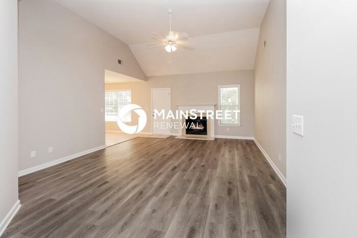 1508 Shelby Forest Ln - Photo 3 of 15