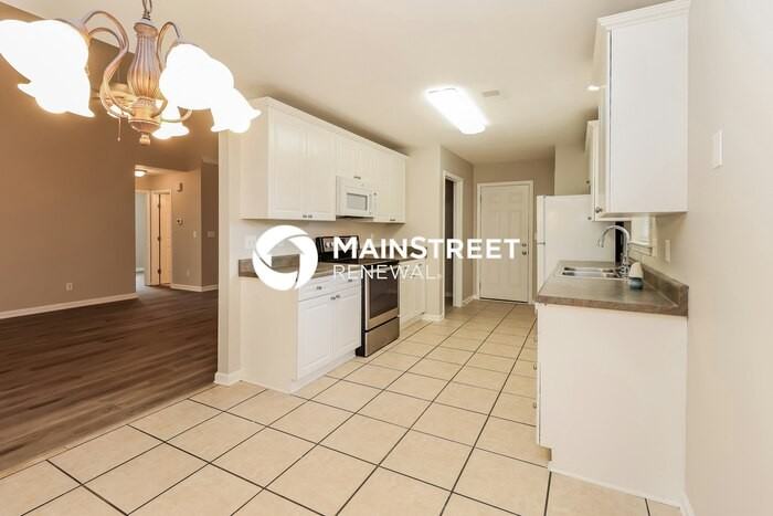 1508 Shelby Forest Ln - Photo 4 of 15