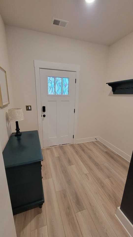 208 Tippin Trl - Photo 2 of 18