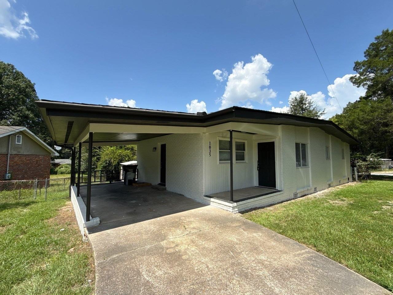 1035 Kirkland Dr - Photo 2 of 15