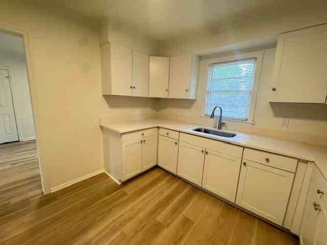 2846 Walker St - Photo 5 of 9