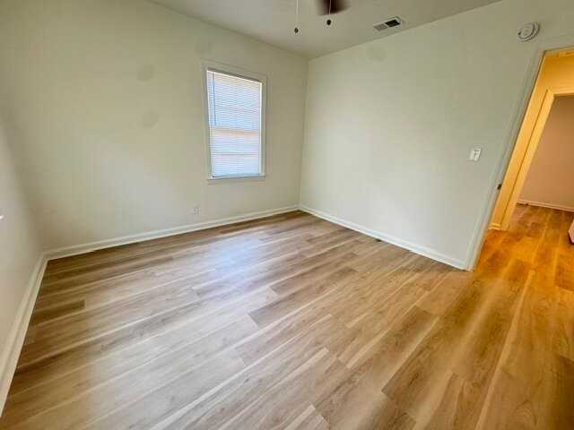 2846 Walker St - Photo 6 of 9
