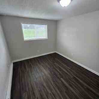 405 E Woodlawn Ave - Photo 4 of 6