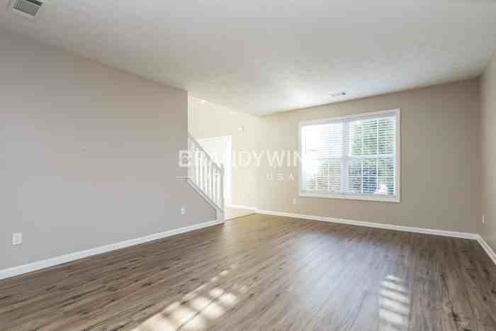 1028 Levista Dr - Photo 4 of 23