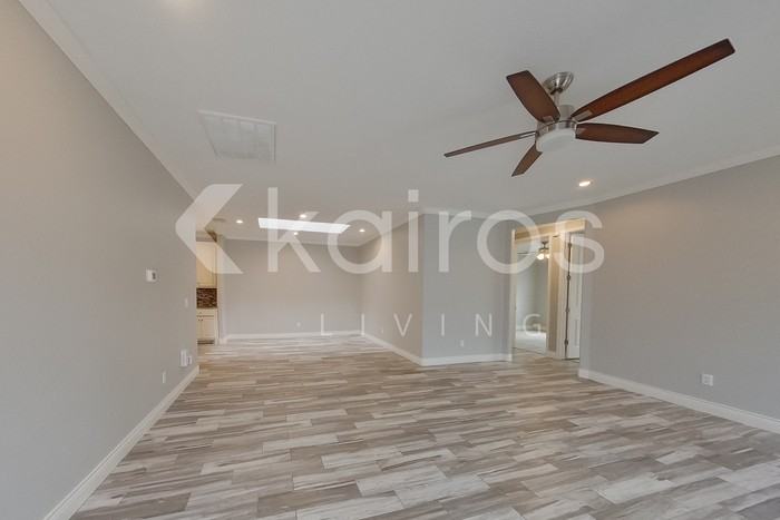 7402 Mosley St - Photo 7 of 27