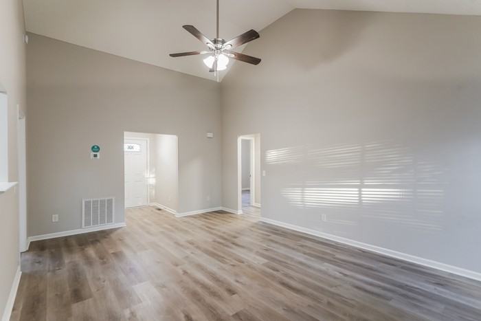 102 Overlook Trl - Photo 2 of 16
