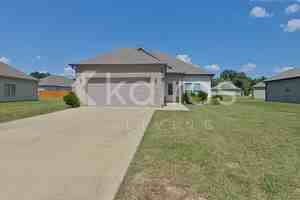 featured image of 150 White Oak Cir