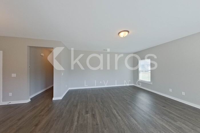 150 White Oak Cir - Photo 5 of 25