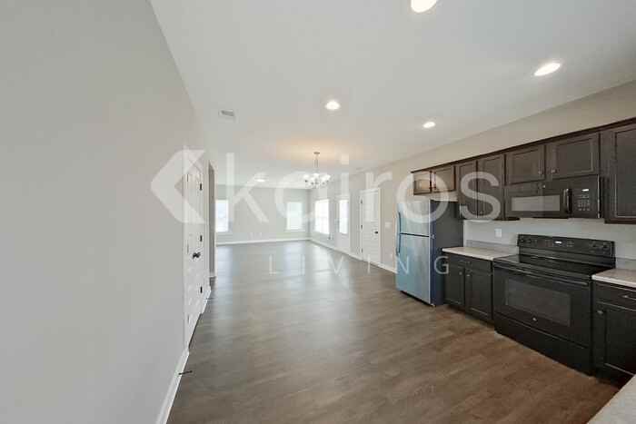 150 White Oak Cir - Photo 7 of 25