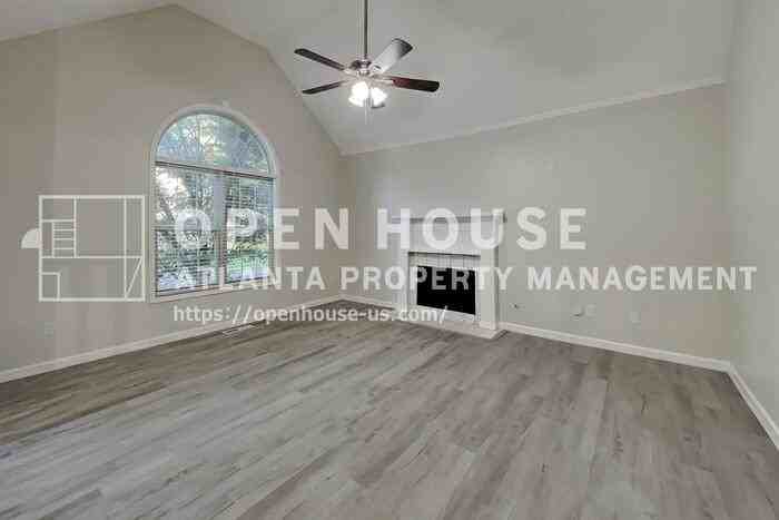 4244 Akins Ridge Ln - Photo 4 of 24