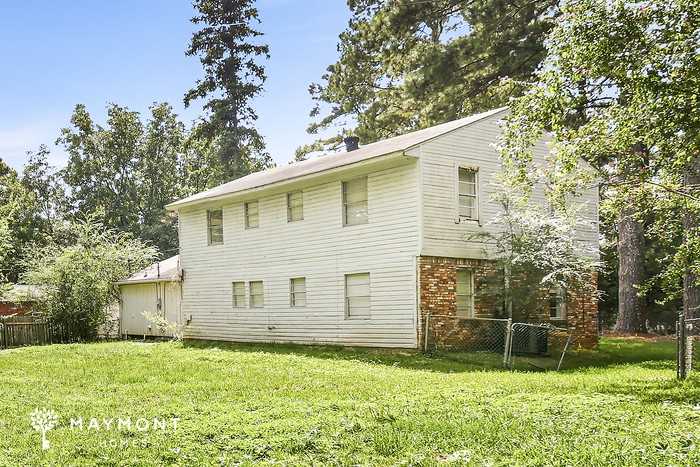 1013 Arlington St - Photo 3 of 3