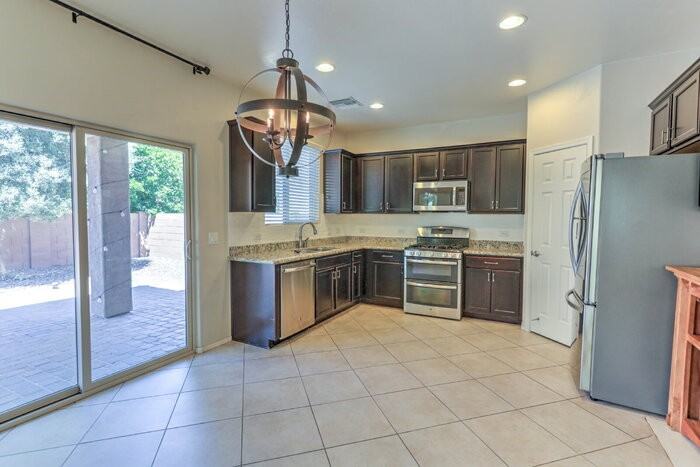 670 W Calle Ocarina - Photo 7 of 38