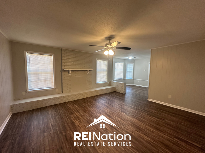 6312 Raleigh Lagrange Rd - Photo 3 of 18