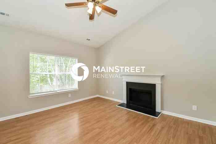 4107 Robin Cir - Photo 2 of 17