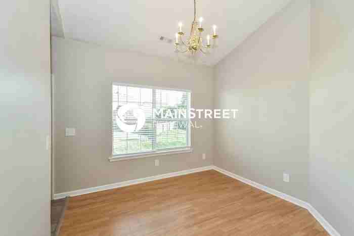4107 Robin Cir - Photo 4 of 17