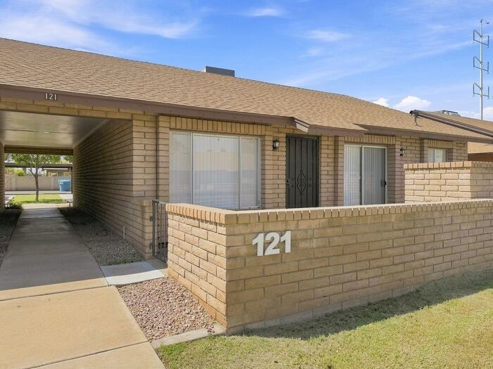 121 W Loma Vista Dr - Photo 2 of 25