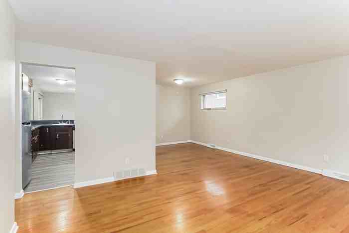 7872 Greenland Pl - Photo 4 of 12