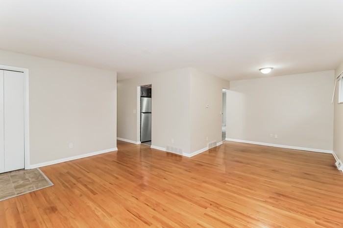 7872 Greenland Pl - Photo 7 of 12