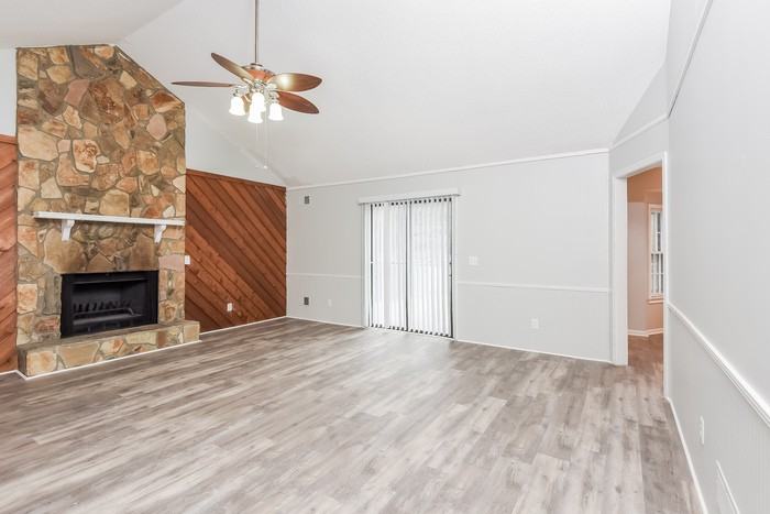 106 Parlock Cir - Photo 2 of 8
