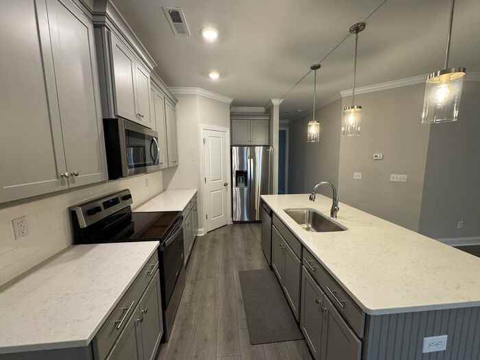 113 Bienville St - Photo 5 of 32