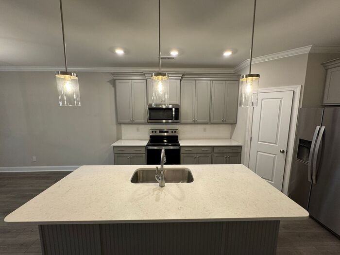 113 Bienville St - Photo 7 of 32