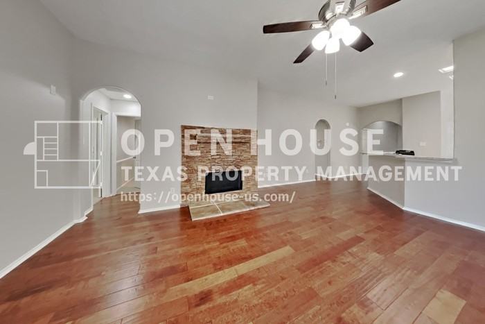 16407 Redbud Berry Ln - Photo 5 of 24