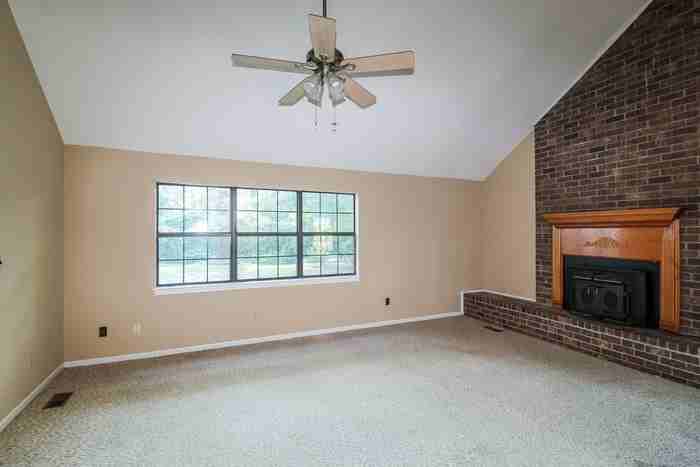 225 Tucker Rd - Photo 3 of 15