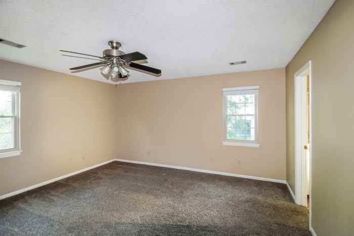 225 Tucker Rd - Photo 7 of 15