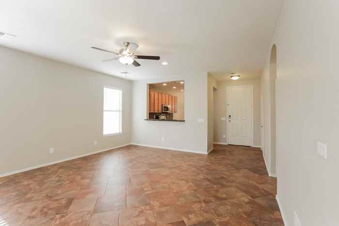 4304 W Hasan Dr - Photo 3 of 16