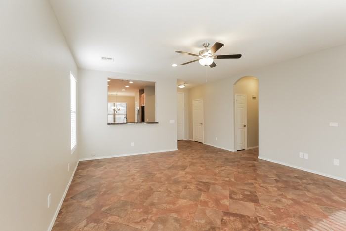 4304 W Hasan Dr - Photo 5 of 16